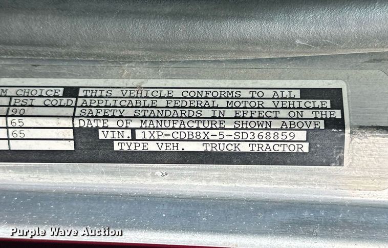 image for item NP9658 1995 Peterbilt 377  semi truck