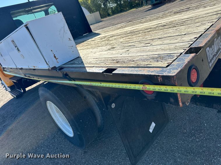 image for item NP9692 2005 Ford F650 Super Duty  flatbed truck