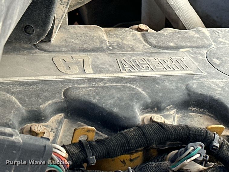 image for item NP9692 2005 Ford F650 Super Duty  flatbed truck