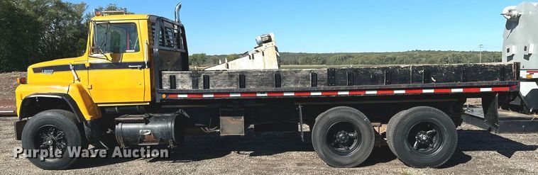 image for item NP9693 1987 Ford L8000  dump flatbed truck