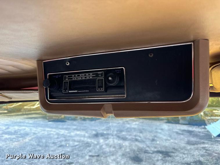 image for item NP9693 1987 Ford L8000  dump flatbed truck