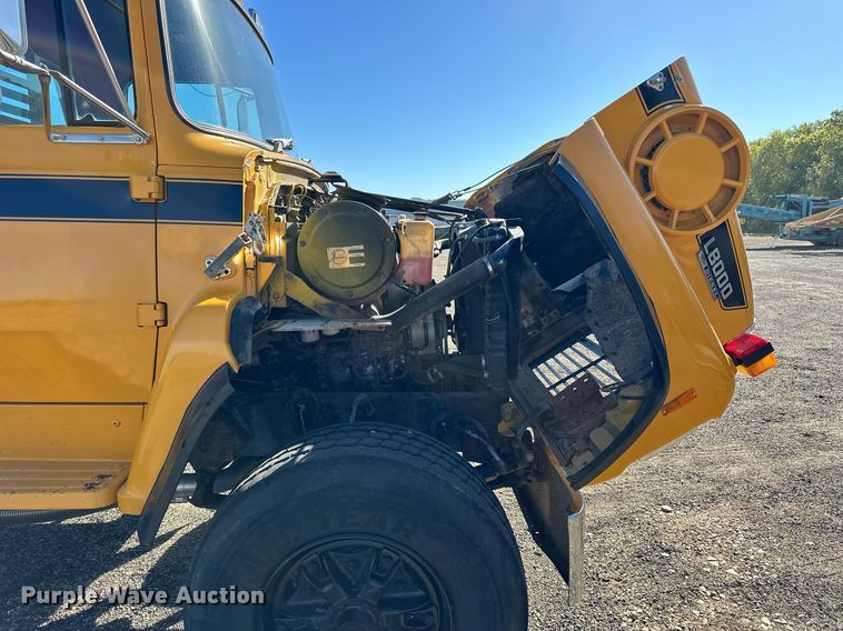 image for item NP9693 1987 Ford L8000  dump flatbed truck