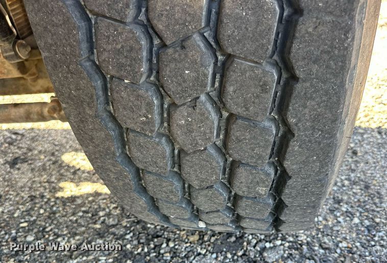 image for item NP9693 1987 Ford L8000  dump flatbed truck