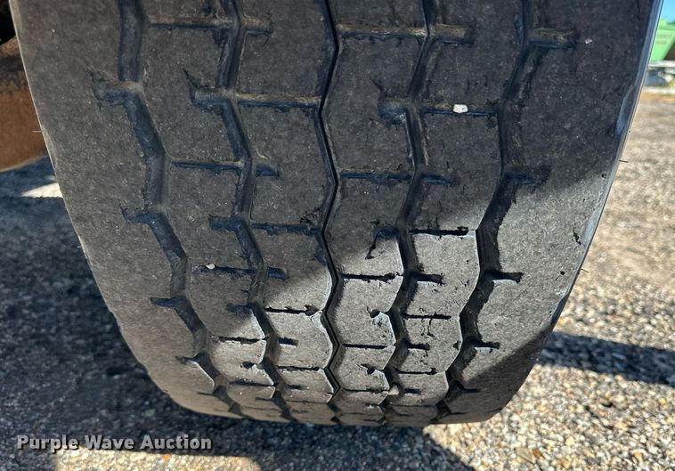 image for item NP9693 1987 Ford L8000  dump flatbed truck