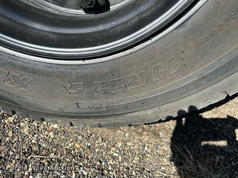 image for item NP9693 1987 Ford L8000  dump flatbed truck