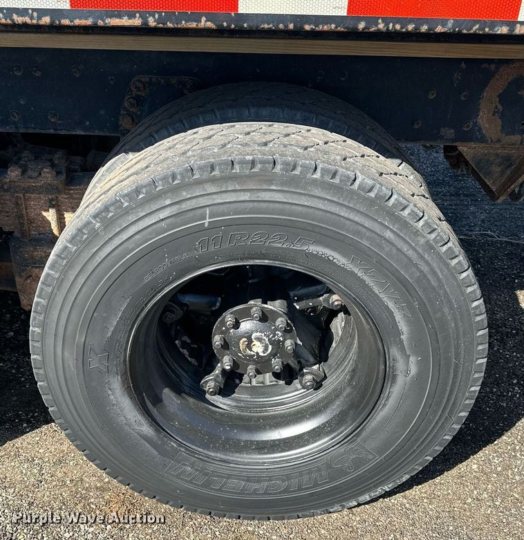 image for item NP9693 1987 Ford L8000  dump flatbed truck