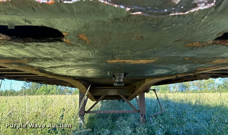 image for item NQ9319 1998 Nu Van NVF-48102  side curtain trailer