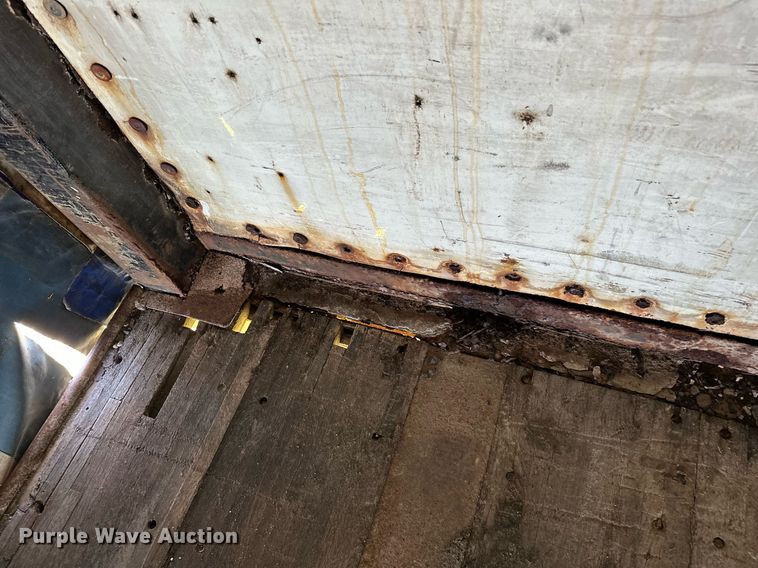 image for item NQ9319 1998 Nu Van NVF-48102  side curtain trailer