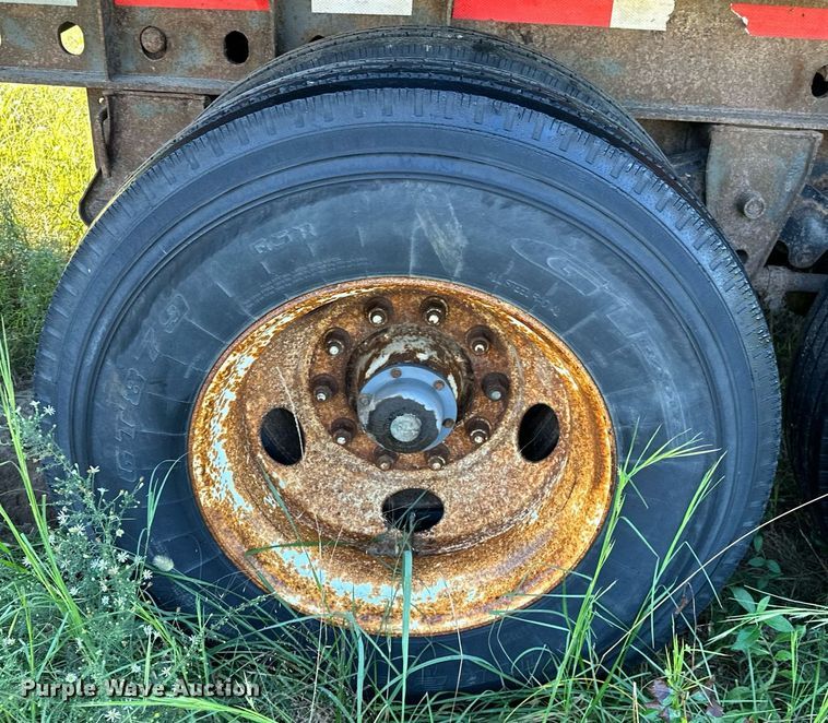 image for item NQ9319 1998 Nu Van NVF-48102  side curtain trailer