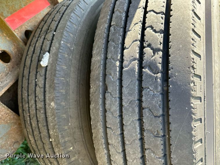 image for item NQ9319 1998 Nu Van NVF-48102  side curtain trailer