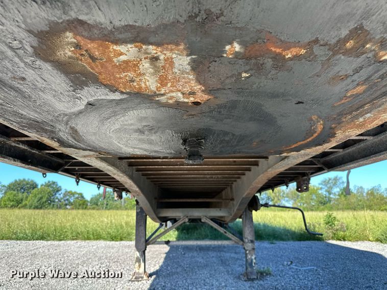 image for item NQ9320 2001 Utility TS2CHA  side curtain trailer