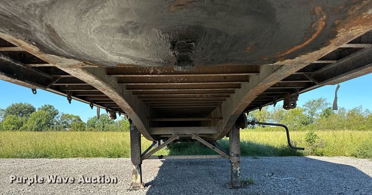 image for item NQ9320 2001 Utility TS2CHA  side curtain trailer