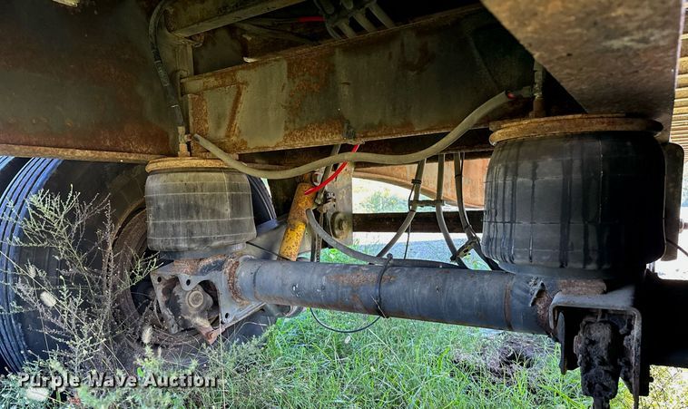 image for item NQ9320 2001 Utility TS2CHA  side curtain trailer