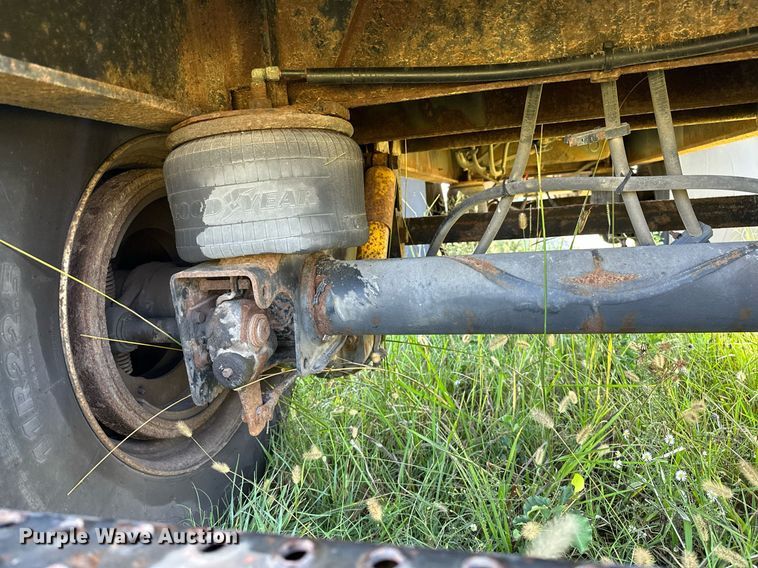 image for item NQ9320 2001 Utility TS2CHA  side curtain trailer