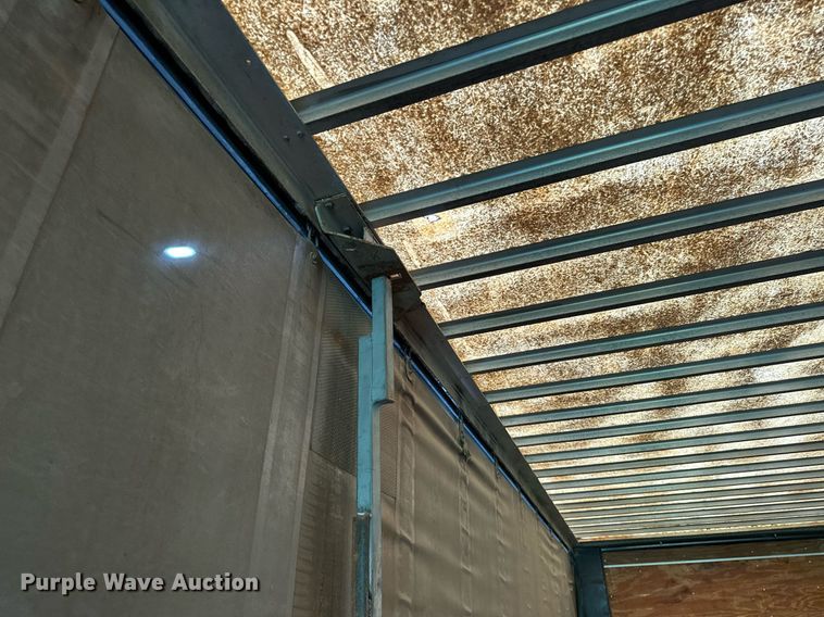 image for item NQ9320 2001 Utility TS2CHA  side curtain trailer