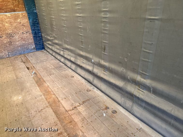 image for item NQ9320 2001 Utility TS2CHA  side curtain trailer