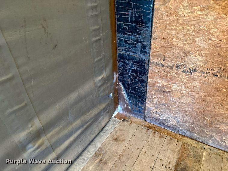 image for item NQ9320 2001 Utility TS2CHA  side curtain trailer