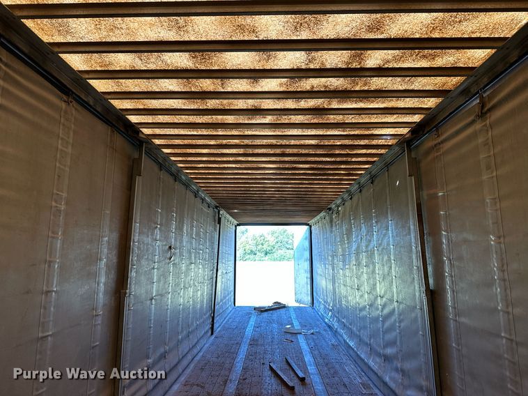 image for item NQ9320 2001 Utility TS2CHA  side curtain trailer