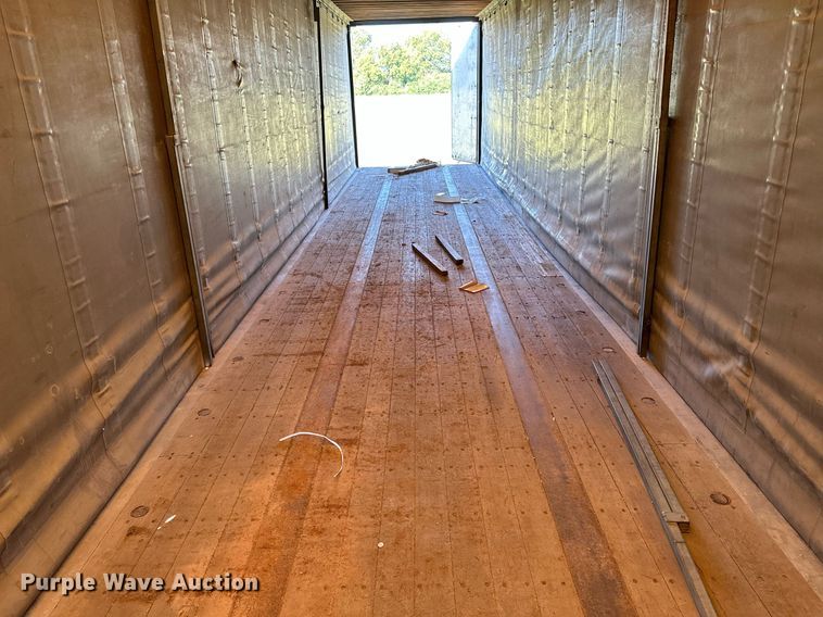 image for item NQ9320 2001 Utility TS2CHA  side curtain trailer