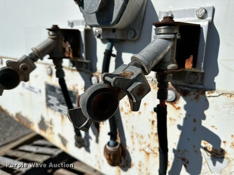 image for item NQ9321 2007 Nu Van NVSS-53102  side curtain trailer