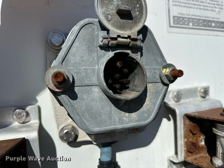 image for item NQ9321 2007 Nu Van NVSS-53102  side curtain trailer