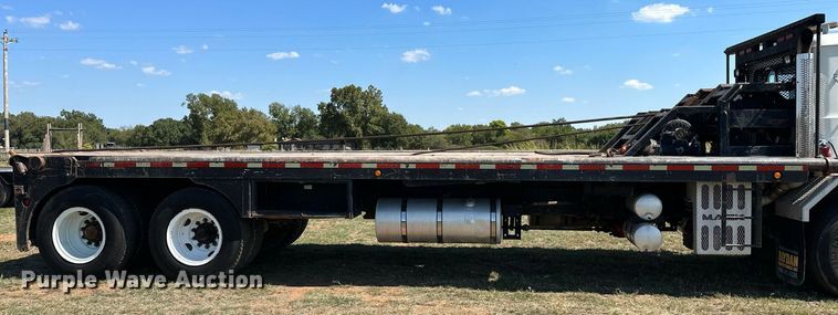 image for item NQ9339 2009 Mack GU713  winch truck