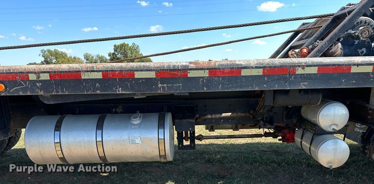 image for item NQ9339 2009 Mack GU713  winch truck