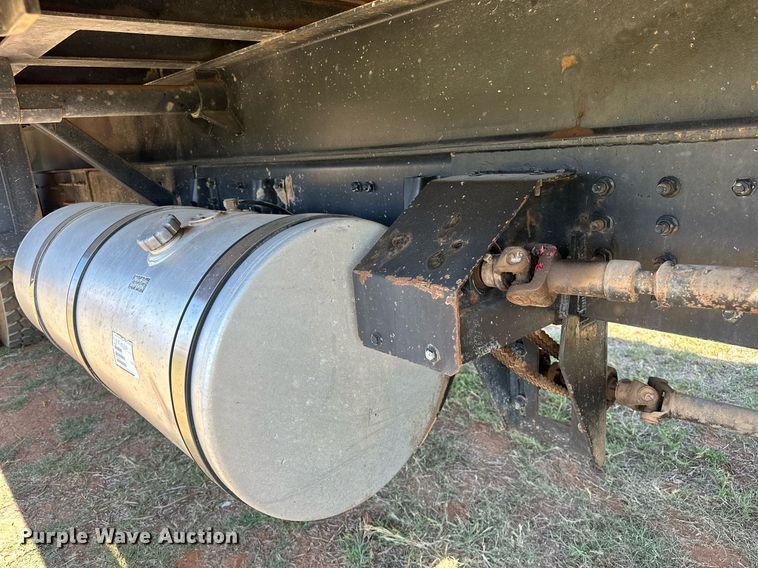 image for item NQ9339 2009 Mack GU713  winch truck