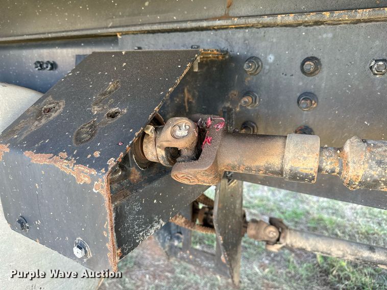 image for item NQ9339 2009 Mack GU713  winch truck