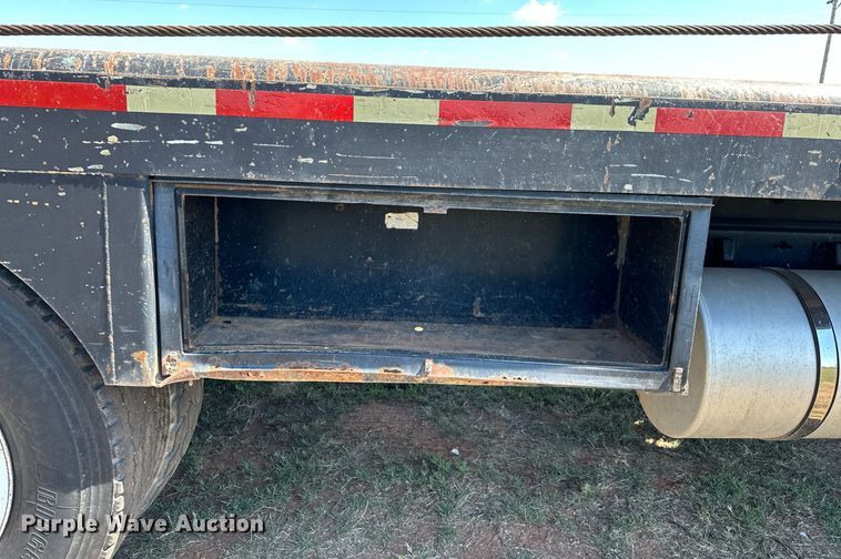 image for item NQ9339 2009 Mack GU713  winch truck