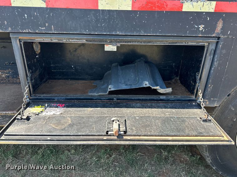 image for item NQ9339 2009 Mack GU713  winch truck