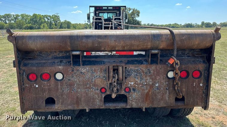 image for item NQ9339 2009 Mack GU713  winch truck