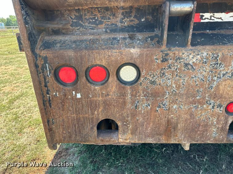 image for item NQ9339 2009 Mack GU713  winch truck