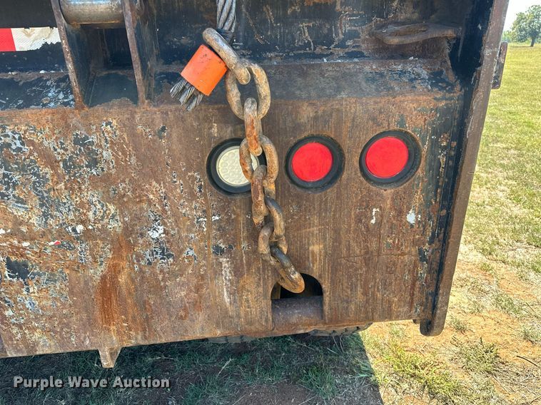 image for item NQ9339 2009 Mack GU713  winch truck