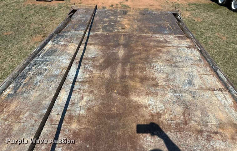 image for item NQ9339 2009 Mack GU713  winch truck