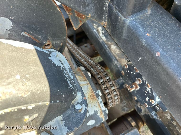 image for item NQ9339 2009 Mack GU713  winch truck