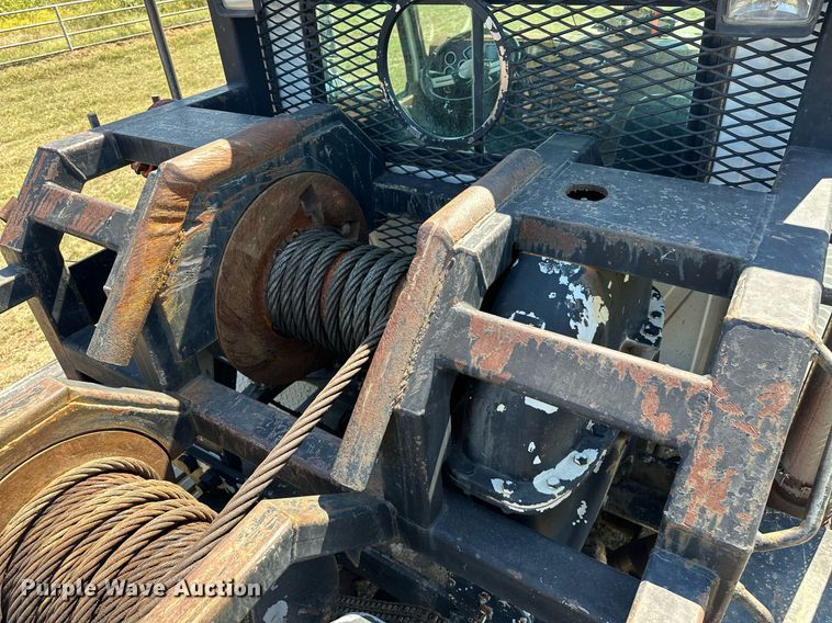 image for item NQ9339 2009 Mack GU713  winch truck