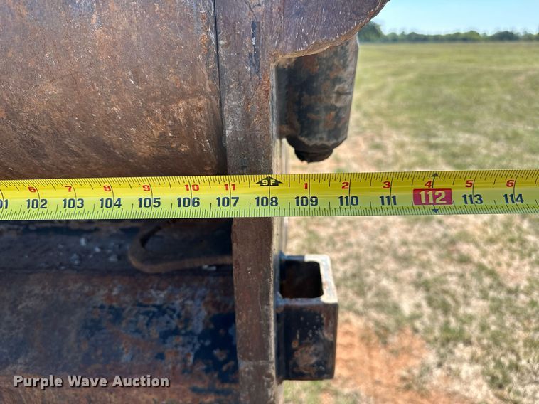 image for item NQ9339 2009 Mack GU713  winch truck