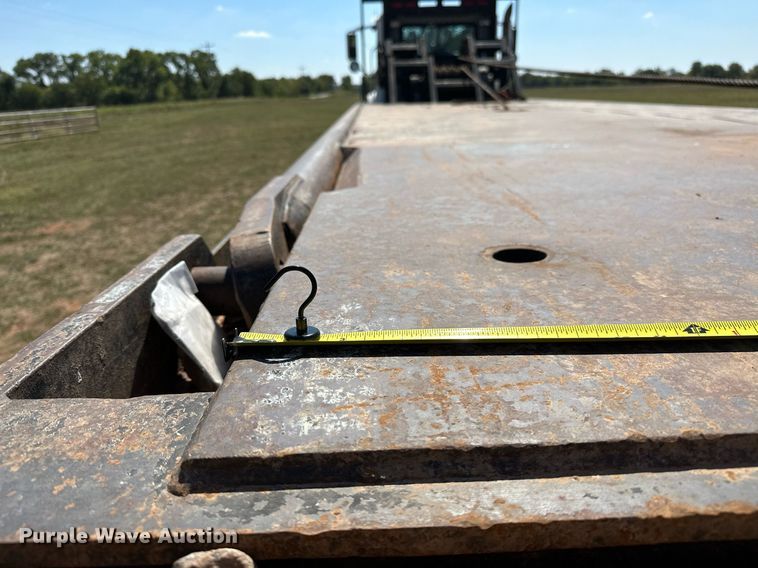 image for item NQ9339 2009 Mack GU713  winch truck