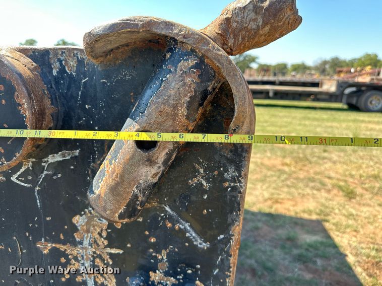 image for item NQ9339 2009 Mack GU713  winch truck