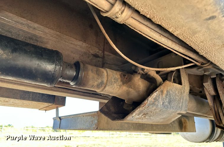 image for item NQ9339 2009 Mack GU713  winch truck