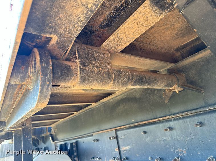 image for item NQ9339 2009 Mack GU713  winch truck