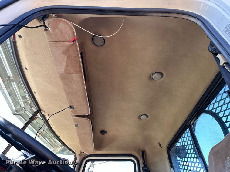 image for item NQ9339 2009 Mack GU713  winch truck