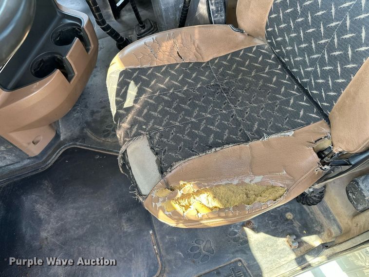 image for item NQ9339 2009 Mack GU713  winch truck