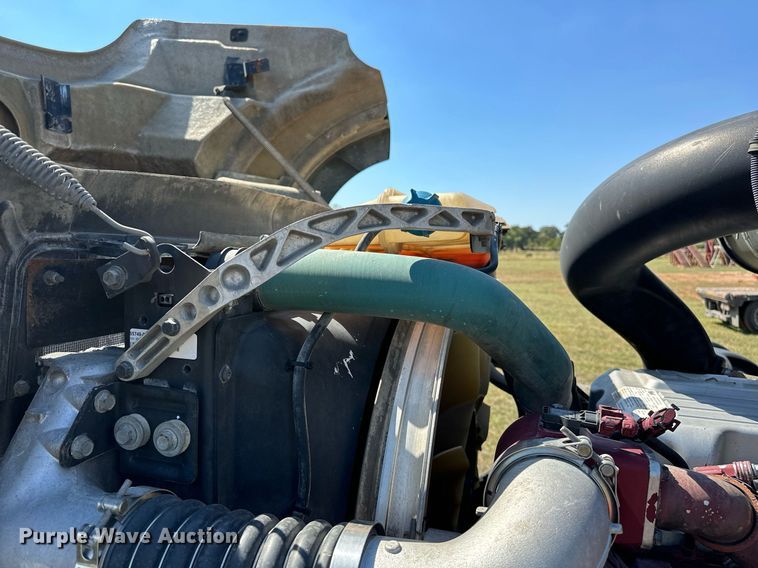 image for item NQ9339 2009 Mack GU713  winch truck