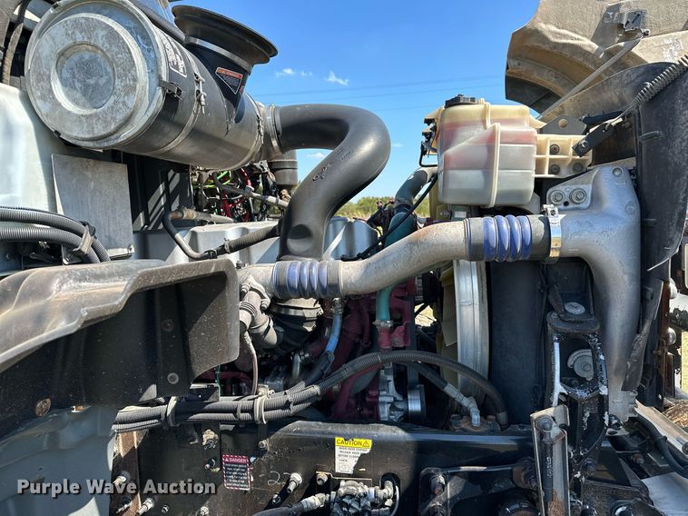 image for item NQ9339 2009 Mack GU713  winch truck