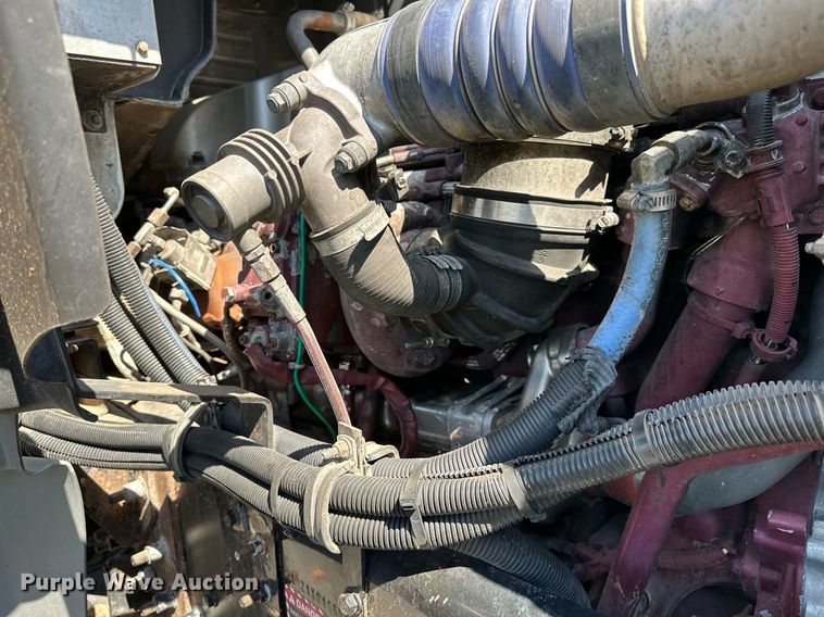 image for item NQ9339 2009 Mack GU713  winch truck