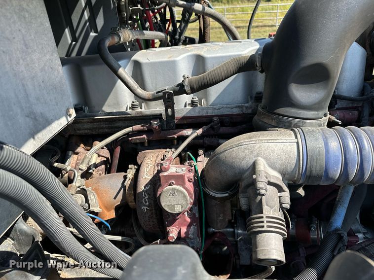 image for item NQ9339 2009 Mack GU713  winch truck