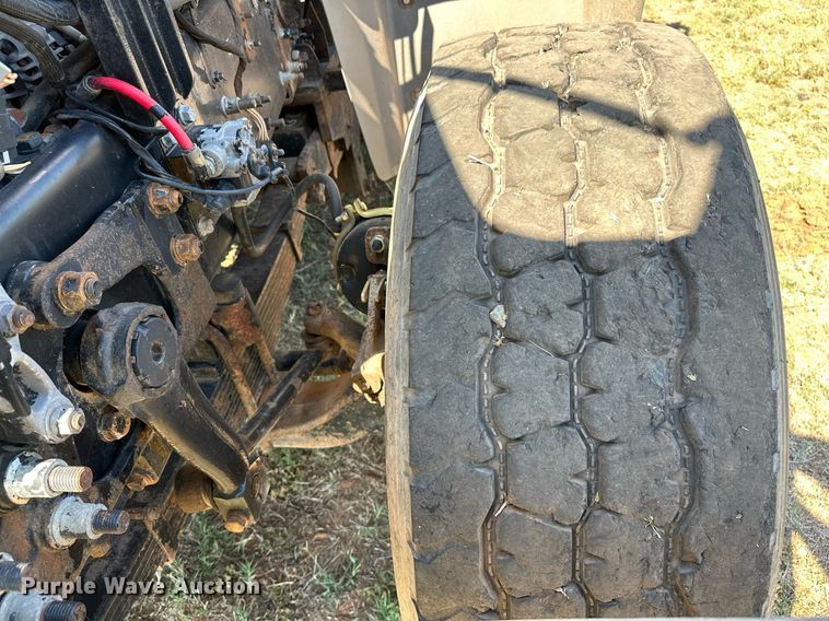 image for item NQ9339 2009 Mack GU713  winch truck