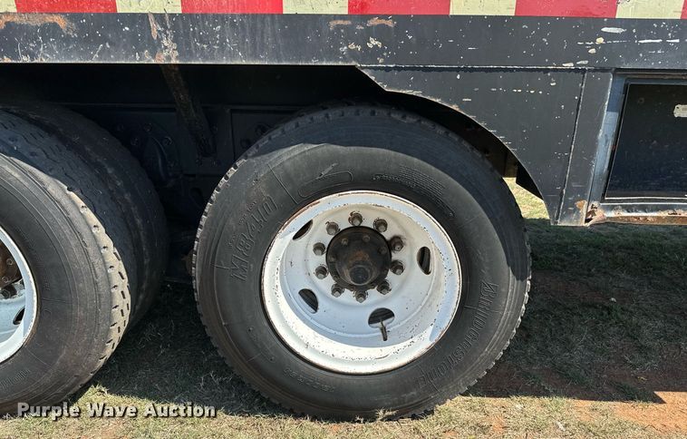 image for item NQ9339 2009 Mack GU713  winch truck